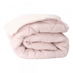 Зимна олекотена завивка шерпа за единично легло 150/210 см Коузи бледорозова